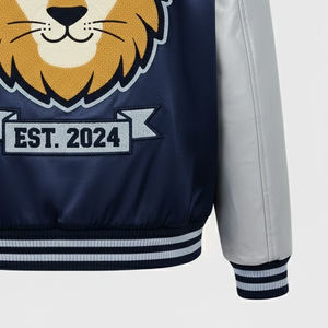 Chaqueta Universitaria de Chenilla Bordada de Alta Calidad para Hombre, Fabricante OEM, Chaqueta Universitaria de Satén con Letras Bordadas para Hombre, MOQ Bajo - Product Image 5