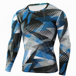 Camouflage Print Rash Guard TBF-135 à manches longues léger extensible à séchage rapide tissu anti-UV évacuant l'humidité - Product Image 2