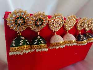 Bollywood แรงบันดาลใจจากเจ้าสาว jhumka เครื่องประดับงานแต่งงานของขวัญแต่งงานที่สมบูรณ์แบบสำหรับแขกเหมาะเพื่อนเจ้าสาว & ของขวัญ mehendi - Product Image 6