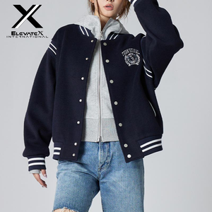 Veste Letterman Varsity pour femmes, élégante et personnalisée, haute qualité 100% laine, teinte unie, coupe-vent, bombardier de baseball, coton, denim imprimé - Product Image 3