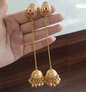 Pendientes Jhumki Kashmiri tradicionales de primera calidad para mujer, pendientes de moda con forma de campana detallada con borlas - Product Image 1