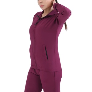 Low Moq Solid Trendy Look Conjunto de dos piezas para mujer Chándal de longitud completa Jogging Wear Nuevo chándal de material Premium para mujer 2026 - Product Image 5