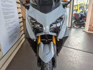 Meilleures ventes : Nouveau scooter maxi industriel Yamaha TMAX560 562cc Sport ABS et contrôle de traction – Vente en gros OEM pour l'exportation - Product Image 4