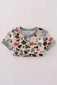 Ensemble de pantalons imprimés de chasse verts pour enfants tenue d'extérieur confortable avec motif élégant correspondant haut bas Style décontracté intelligent - Product Image 5