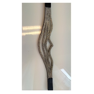 Caballo ecuestre Cuero Diamante Brow-Band V Shape Crown Bling 8 Layer Diamond Crystals OEM Aceptado - Product Image 1