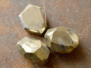 Pyrite dorée naturelle dégringolade lâche à facettes pierres précieuses imbéciles pyrite d'or dégringolade pour l'argent et la santé guérison cristal fabrication de bijoux - Product Image 6