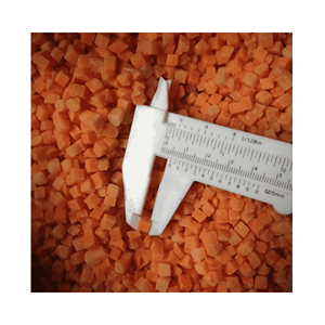 Carottes surgelées coupées en spirales du Vietnam, morceaux de racines orange texturés pour les repas scolaires, le service de cantine, les mélanges de ragoûts et les plateaux - Product Image 1