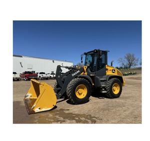 Chargeur de tracteur puissant avec des capacités de levage supérieures Trouvez le meilleur chargeur de roue pour vos besoins en vente! - Product Image 1