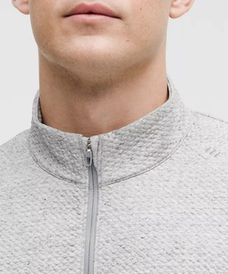 เสื้อสเวตเตอร์ผ้าฝ้าย100% โอเวอร์ไซส์สำหรับผู้ชายเสื้อผ้าแนวสตรีทพิมพ์ลายเย็บปักด้วยพัฟผ้าน้ำหนักเบาออกแบบโลโก้ได้ตามต้องการ - Product Image 4