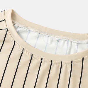 Conjunto de pantalones cortos deportivos de verano de algodón 100% para hombre, camiseta lisa pesada de 300G y pantalones cortos, chándal informal personalizado - Product Image 2