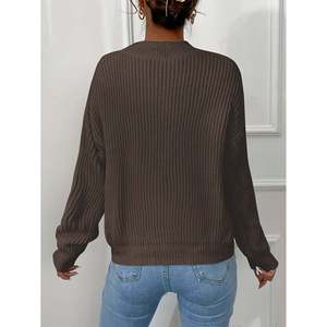 Suéter con estampado bordado y manga larga con cuello en V para mujer con cinturón - Product Image 2