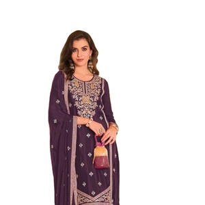 Ensemble de luxe non cousu en modal brodé pour femme, avec pantalon lourd en Stanton, collection originale du Pakistan, incluant un dupatta indien - Product Image 1