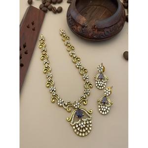Ensemble de bijoux de luxe de déclaration de créateur collier en laiton orné de diamants royaux américains en zircon pour les fêtes de mariage de fiançailles - Product Image 1