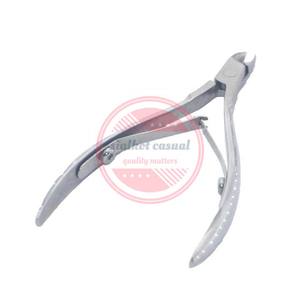 Pince à ongles en acier inoxydable Pince à cuticules Coupe-ongles professionnel personnalisé - Product Image 4