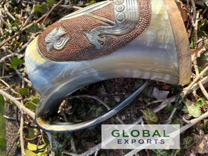 Jarra de Cuerno de Búfalo Hecha a Mano, Moderna y Ecológica, Jarra Vikinga, Levanta tu Cuerno y Celebra la Tradición Nórdica - Product Image 2