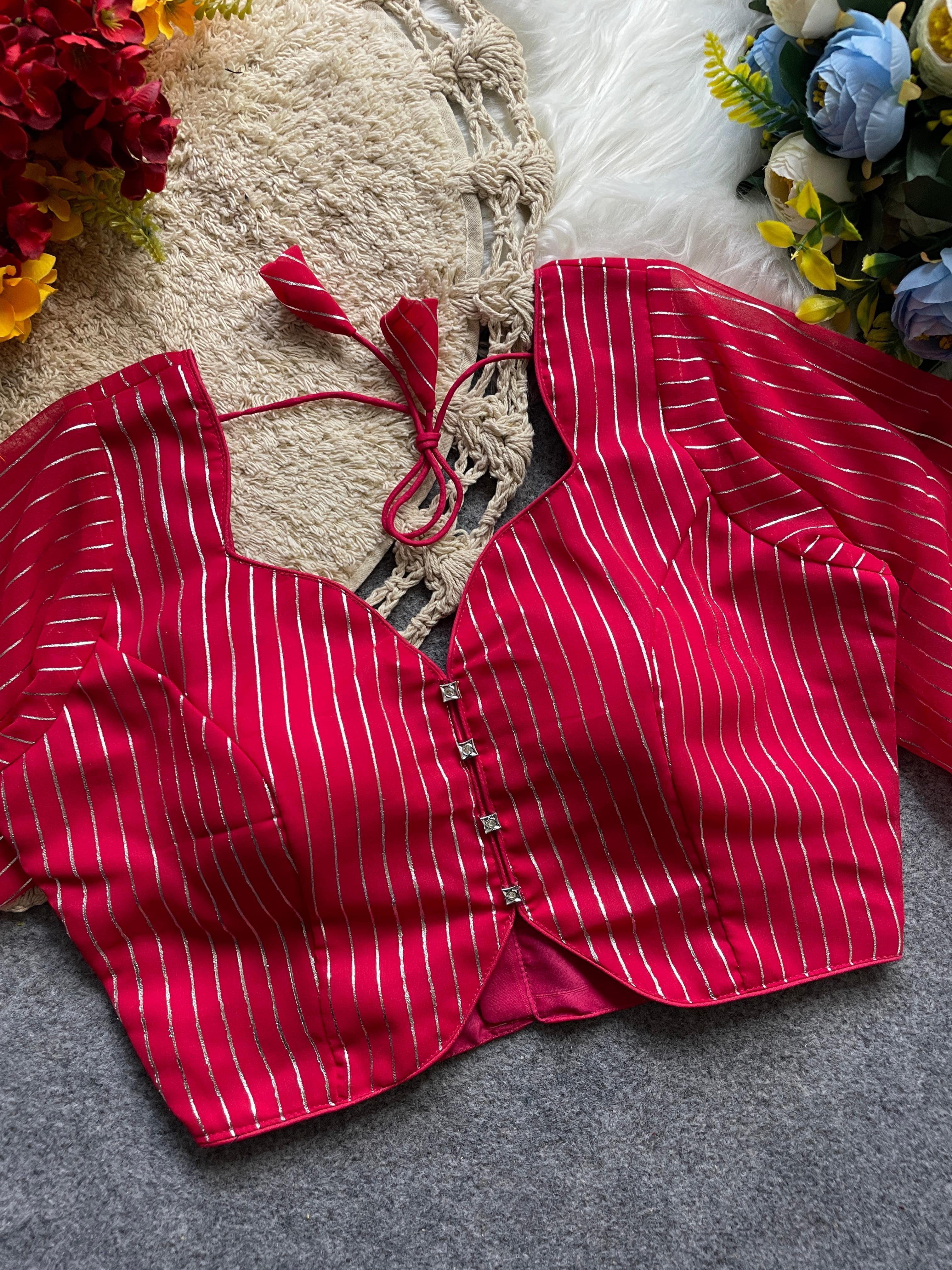 สีแดงม่วง