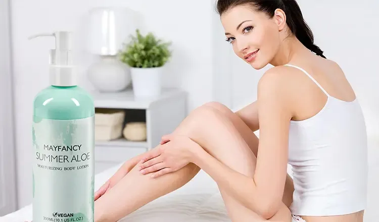 Düşük MOQ ücretsiz örnek mevcut aloe vera nemlendirici exfoliator vücut bakım seti fırçalayın krem tereyağı