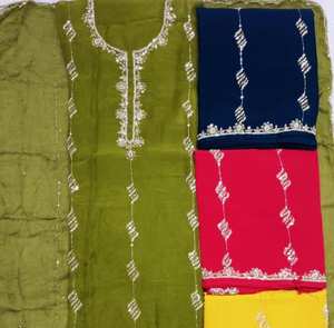 Costumes indiens de créateur modernes non cousus brodés à la main pour femmes pour les fêtes de style traditionnel - Product Image 1