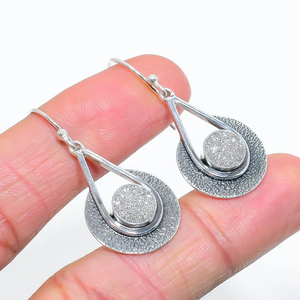 Vente en gros de bijoux en vrac Boucles d'oreilles en argent, titane, agate, drusy, pierres précieuses en argent sterling 925 Boucles d'oreilles faites à la main - Product Image 3