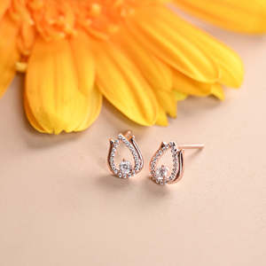 Compre Pendientes de Plata de Ley 925 de Primera Calidad para Mujeres y Niñas, Chapados en Oro, con Forma de Gota de Agua y Flor, con Perla como Piedra Principal - Product Image 2