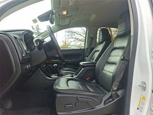 Camioneta Canyon Denali 2019 Usada en Excelentes Condiciones, Automática, 8 Velocidades, Tracción en las 4 Ruedas, Motor V6 de 3.6L y 308 HP, Color Blanco Summit Exterior, Modelo Highway F - Product Image 2