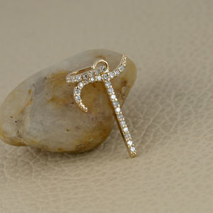 Pendentif T Initial en or massif 14k, petit bijou en T, pendentif unisexe - Product Image 4