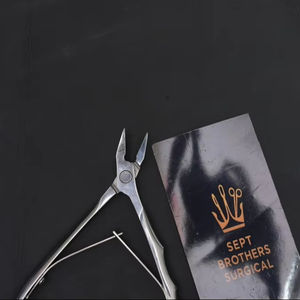 Cortaúñas Profesional de Acero Inoxidable |   Cortacutículas Afilado para Manicura y Pedicura - Product Image 2