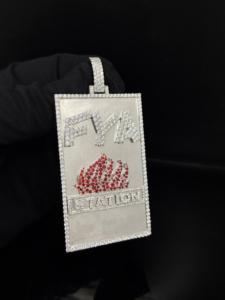 จี้เพชร CZ สไตล์ฮิปฮอป งานสั่งทำ ขายส่งจากโรงงาน - Product Image 1