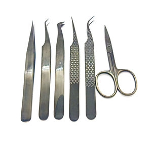 Pince à cils en acier inoxydable de qualité allemande, légère et à bout pointu, fabriquée par des professionnels - Product Image 2