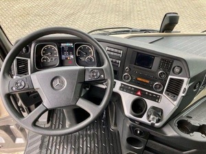 Camión Usado 2022 de Servicio Pesado 6x4 Diésel Euro 6 428HP Transmisión Manual Izquierda 8x6 Chasis Robusto para Transporte y Construcción - Product Image 2