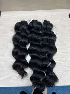 Trama vietnamita de pelo ondulado natural alineado con cutícula 100% al por mayor, trama Remi única de cabello humano crudo y sin procesar de Vietnam - Product Image 4