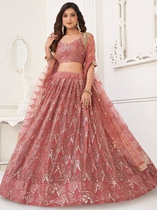 Ensemble Lehenga semi-cousu avec dupatta à volants volumineux et chemisier non cousu en crêpe américain pour les mariages - Product Image 3