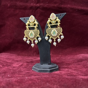 Pendientes de Plata Oxidada para Mujer |   Joyería Vintage Hecha a Mano |   Pendientes de Moda a Precio de Fábrica al por Mayor - Product Image 1