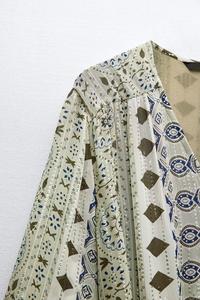 Vente en gros de robes portefeuille décontractées de grande taille pour femmes avec un look élégant pour toute occasion au meilleur prix d'Inde - Product Image 5