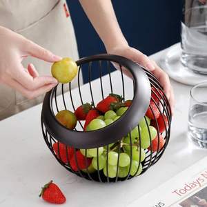 Panier à fruits classique en métal pour comptoir, avec un design intemporel en fil métallique et une fonctionnalité de cuisine quotidienne fiable - Product Image 5