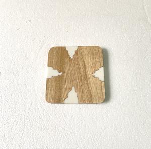 Posavasos de diseño clásico de alta calidad, posavasos de resina y madera de acacia, grabado personalizado, estilo europeo, para bebidas, mesa usada - Product Image 4