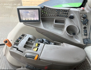 รถแทรกเตอร์ตีนตะขาบ Massey Ferguson รุ่น 290 MF 385 และ 390 ราคาประหยัด สำหรับงานเกษตร กำลัง 185 แรงม้า พร้อมมอเตอร์และปั๊มเกียร์ - Product Image 3