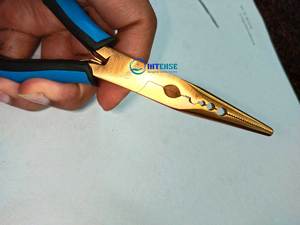 คีมหนีบผมอเนกประสงค์แบบ6in มีด้ามจับผมสีดำและสีแดงสำหรับใช้ในร้านเสริมสวย - Product Image 3