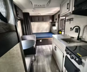 รถบ้านเคลื่อนที่ Jayco Jay Flight S-l-x 174BH ปี 2021 2022 สำหรับการเดินทางและการตั้งแคมป์ - Product Image 3