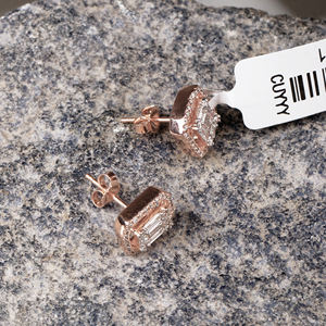 Lujoso diamante Stud rectángulo en forma de 18K oro rosa Stud pendiente para mujer joyería de boda mayorista - Product Image 4