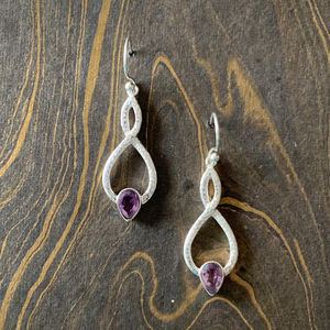 ต่างหูทรงเรขาคณิตวินเทจ น้ำหนัก 5.1 กรัม ประดับเพชรแบบฝังขอบ มีให้เลือกทั้งโรสโกลด์ ไวท์โกลด์ และเยลโลว์โกลด์ เหมาะสำหรับเป็นของหมั้น - Product Image 1