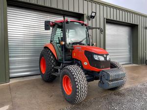 Tracteur Kubota M6040 60 CV – Tracteur utilitaire diesel 4x4 pour l'agriculture - Product Image 4