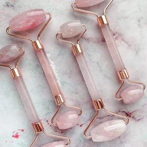 ลูกกลิ้งโรสควอตซ์สำหรับใบหน้าสำหรับการไหลเวียนหรือการรักษาพลังงานและการดูแลผิว - Product Image 4