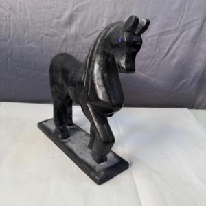 Exhibición de caballo de mármol italiano hecha a mano de primera calidad elegante patrón de animales negros exhibición de oficina de lujo acento para el hogar artículo de Regalo perfecto - Product Image 4