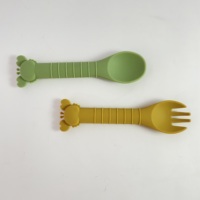 Ensemble de fourchettes et cuillères en silicone pour bébé, qualité alimentaire, pour l'apprentissage de la mangeoire des tout-petits, pointe souple, facile à nettoyer, compatible lave-vaisselle