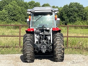 รถแทรคเตอร์ดีเซล4WD 1M.40แมสซีย์เฟอร์กูสัน45HP 70HP กระปุกเกียร์เครื่องยนต์90HP สำหรับใช้ในสนามหญ้า2025 - Product Image 4