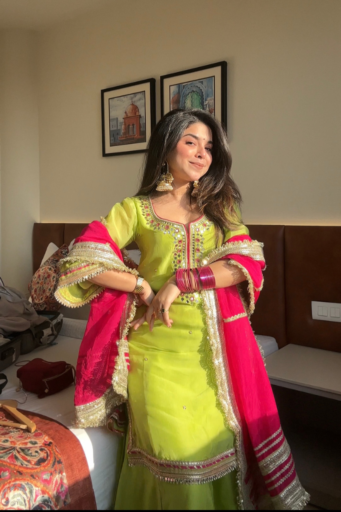 สีเขียว