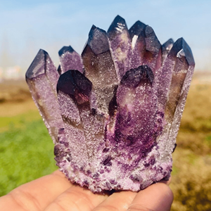 Cristal brut de grappe de quartz fantôme violet naturel en gros pour les collectionneurs décoration de la maison guérison énergétique et affichage Feng Shui - Product Image 4