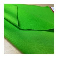 Le tissu tricoté Warp est le tissu de poids moyen 100% Polyester avec Antifire Multi Color pour le textile de maison fabriqué en Thaïlande