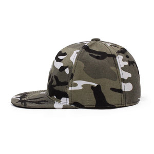 Casquette de baseball à bord plat avec broderie latérale personnalisée Casquette de baseball à bord plat classique avec bandeau intérieur évacuant l'humidité - Product Image 4